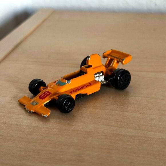 Vintage Yatming Lola T370 Formula 1 Race Car 1/64 Diecast Model Orange 70s - Picture 1 of 6